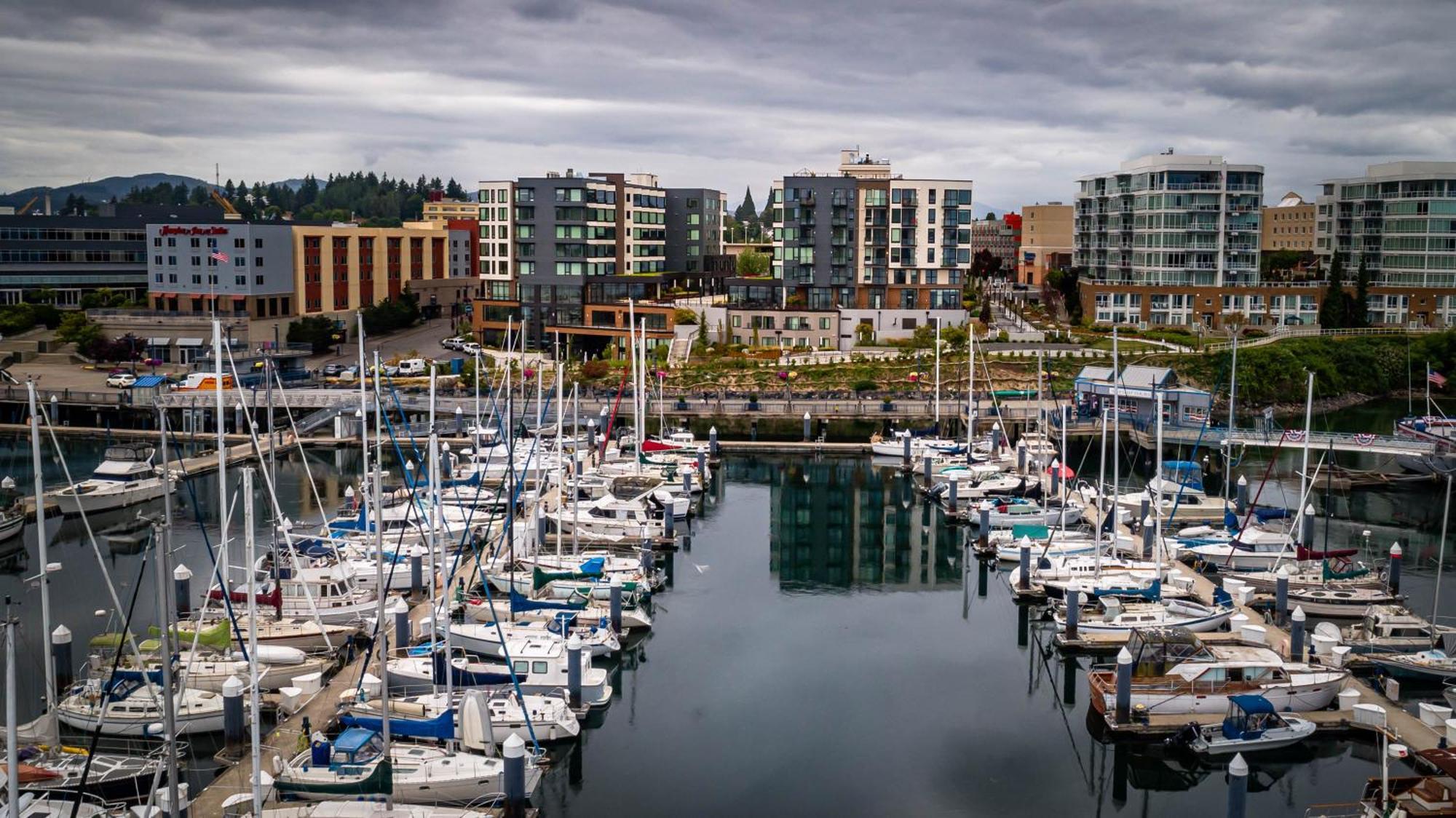 Marina Square Suites Bremerton Exterior photo